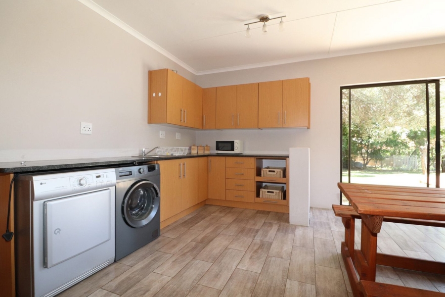 3 Bedroom Property for Sale in Flamwood North West